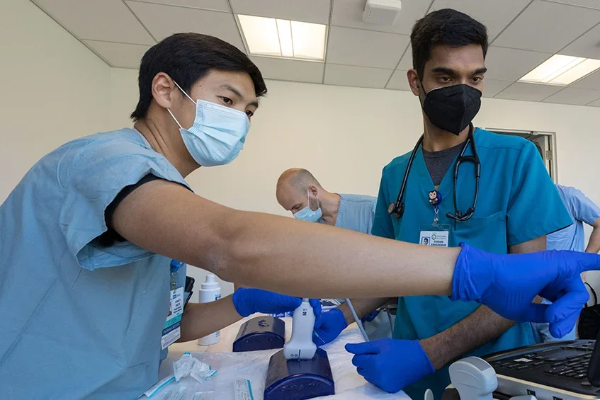 Ultrasound Training with Medical Student and Instructor